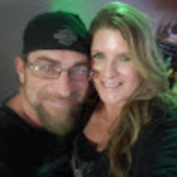 Meet your Posher, Eileen - Picture 1 of 1